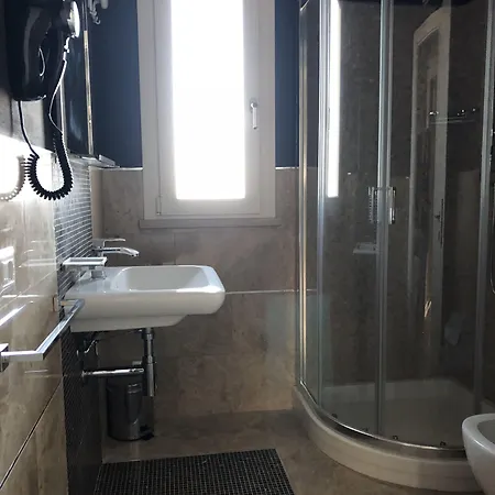 Boutique Carolina מלון מרינה די קסטנייטו קרדוצ'י